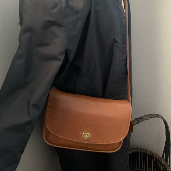 Vintage Coach City Bag in British Tan Made in the United States with hang tag - Picture 2 of 16